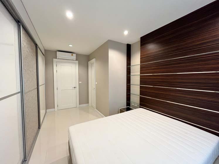House with Shared Pool in Sukhumvit 